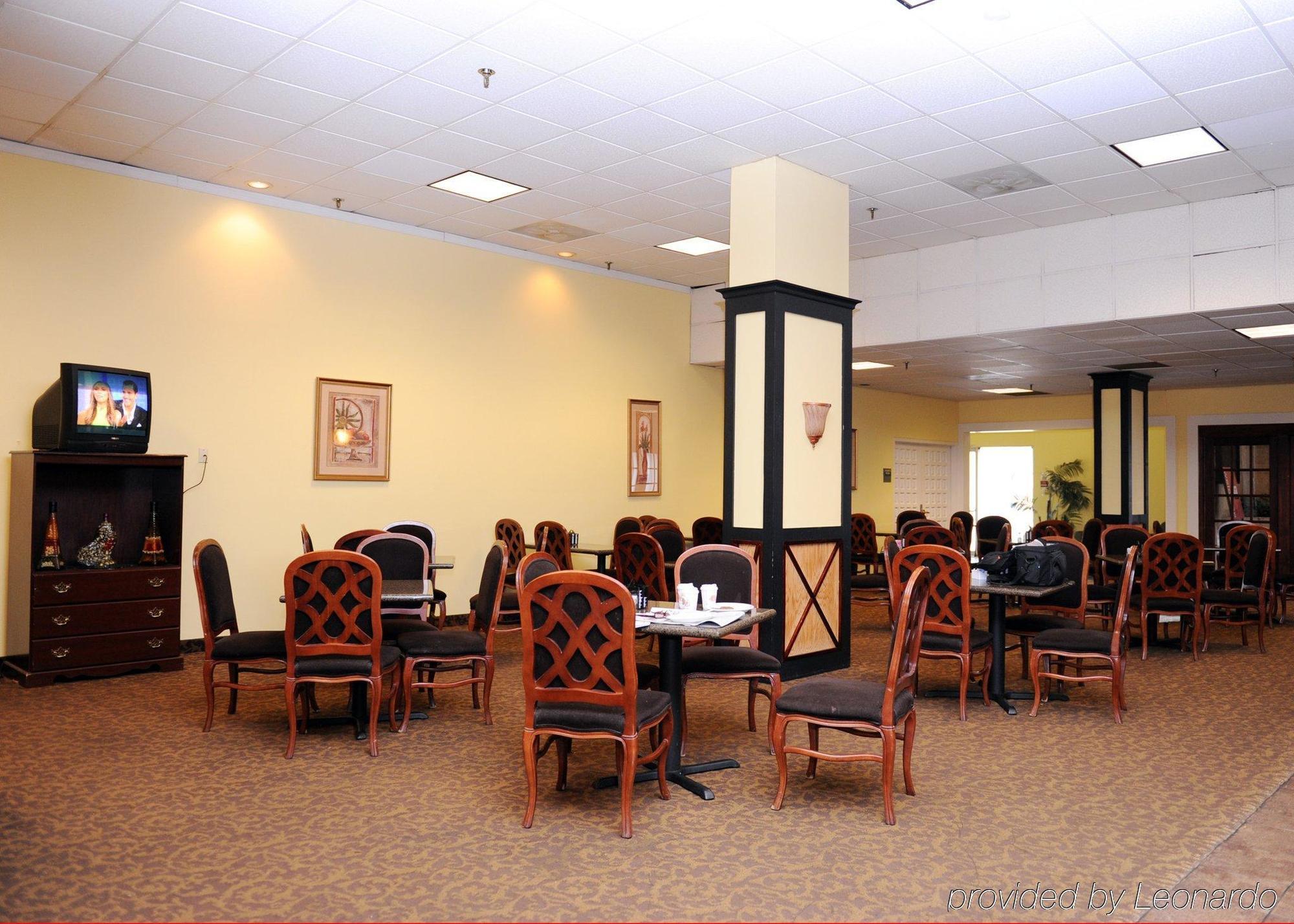 Quality Inn And Suites Conference Center 里士满 餐厅 照片