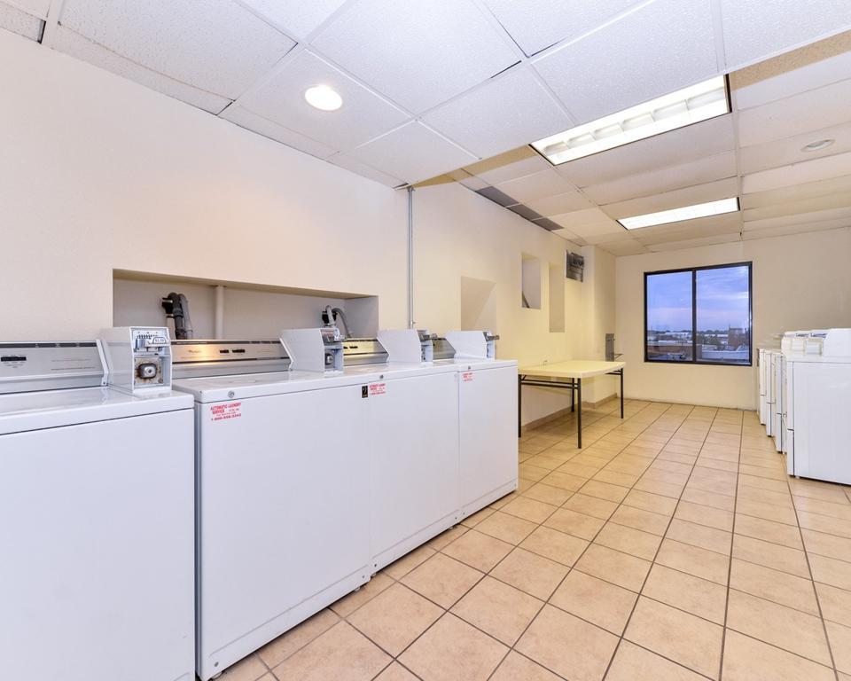 Quality Inn And Suites Conference Center 里士满 外观 照片