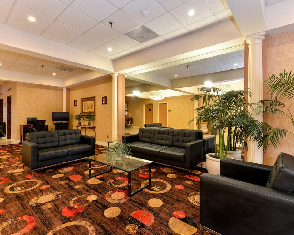 Quality Inn And Suites Conference Center 里士满 外观 照片