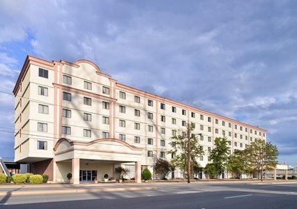 Quality Inn And Suites Conference Center 里士满 外观 照片
