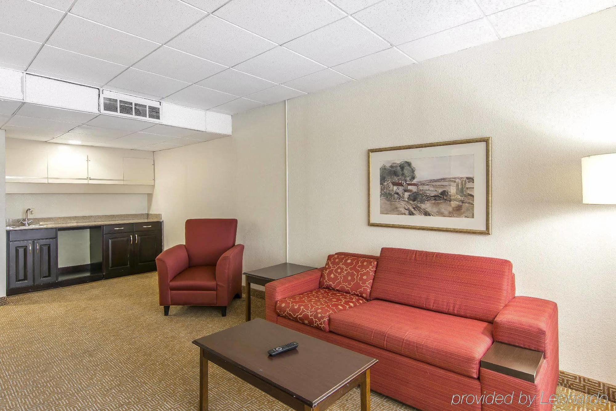 Quality Inn And Suites Conference Center 里士满 外观 照片