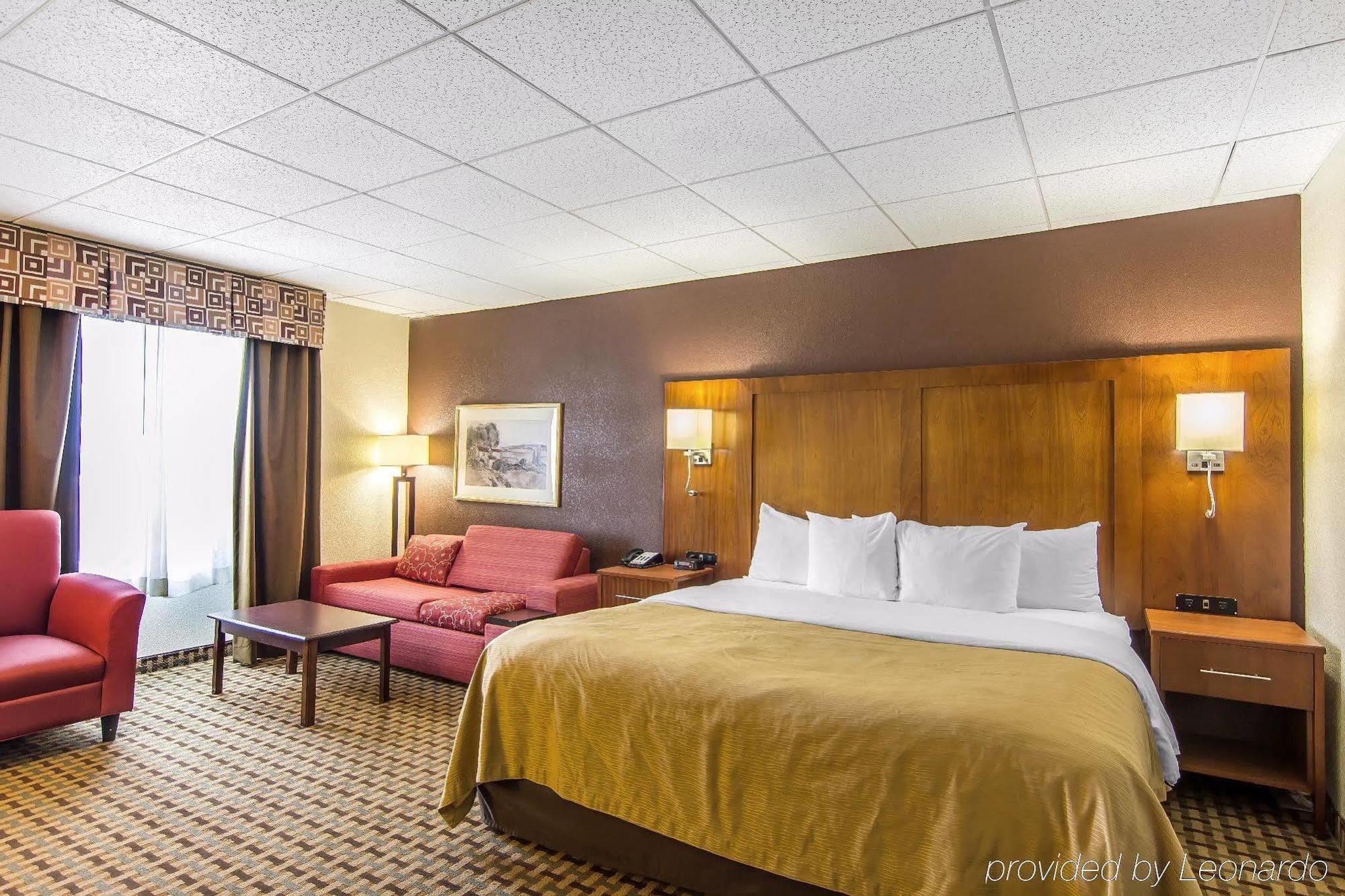 Quality Inn And Suites Conference Center 里士满 外观 照片