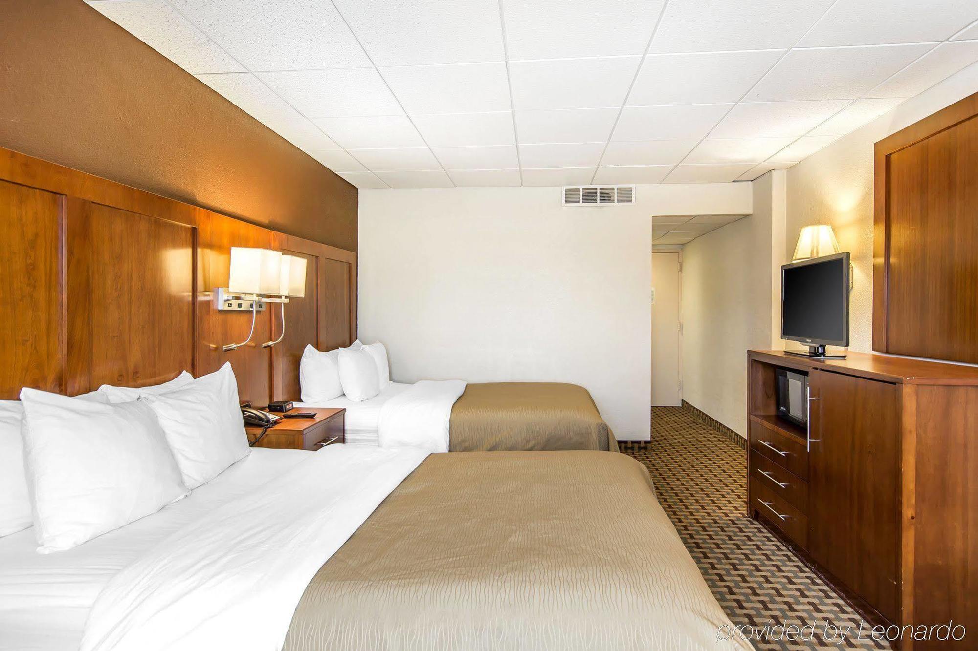 Quality Inn And Suites Conference Center 里士满 外观 照片