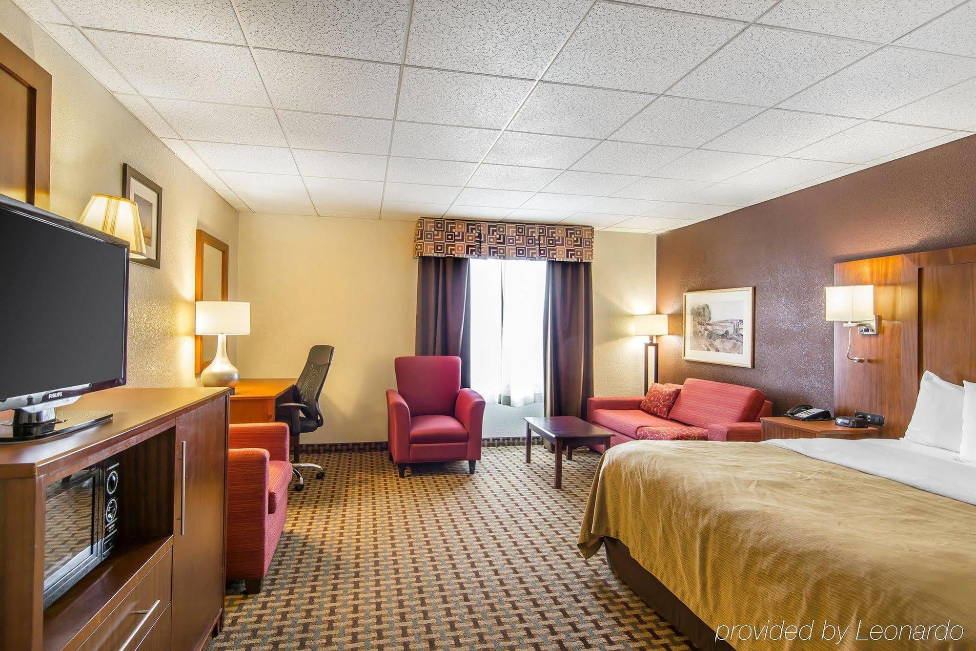 Quality Inn And Suites Conference Center 里士满 外观 照片