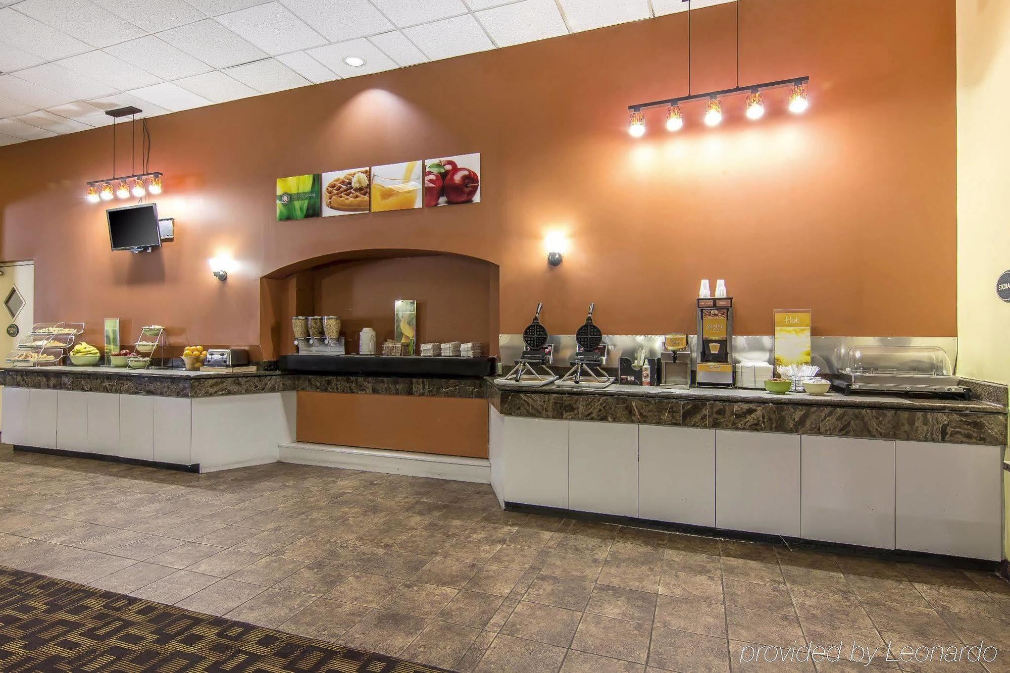 Quality Inn And Suites Conference Center 里士满 外观 照片