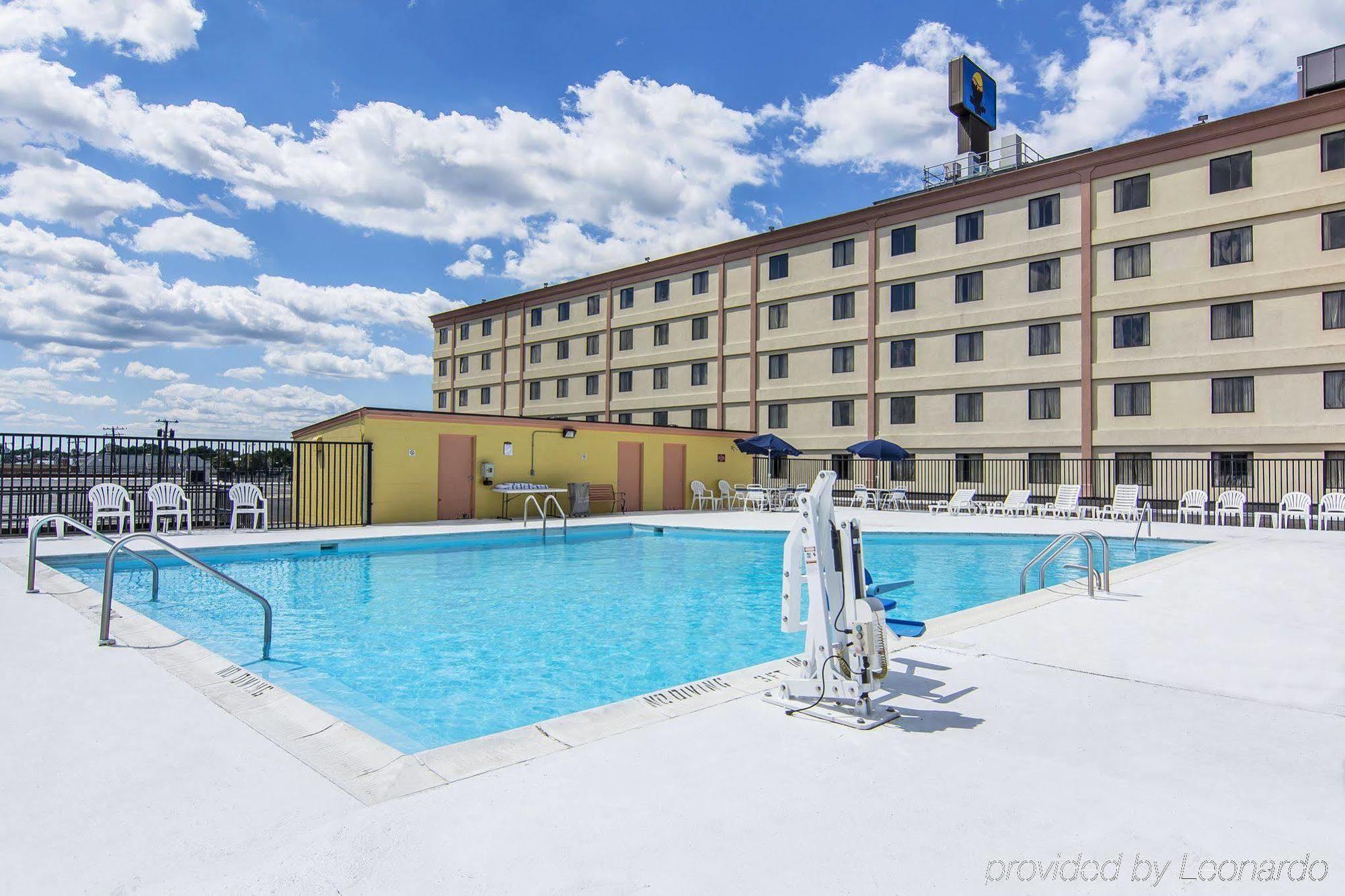 Quality Inn And Suites Conference Center 里士满 外观 照片