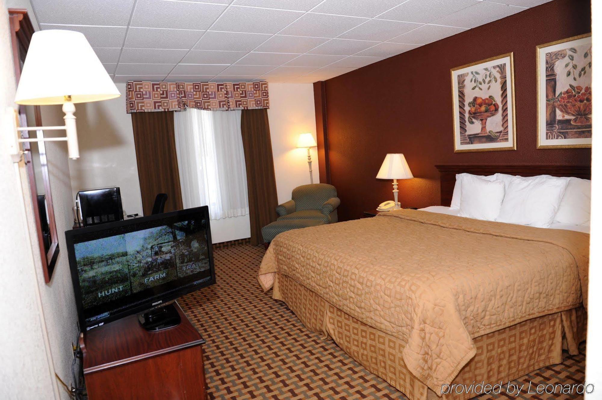 Quality Inn And Suites Conference Center 里士满 客房 照片